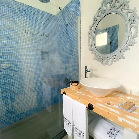 Balambaka - 酒店 *